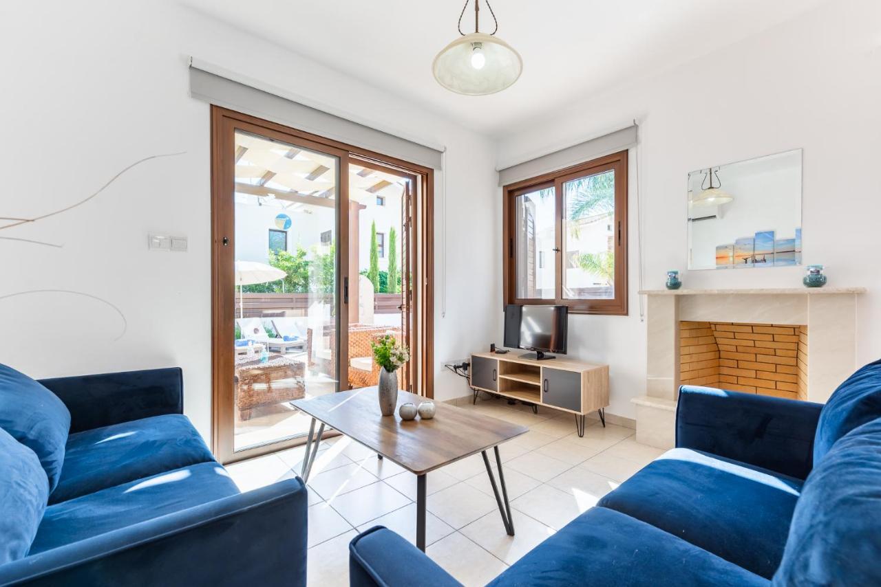 Villa Iris By Ezoria Villas Ajía Nápa Eksteriør bilde