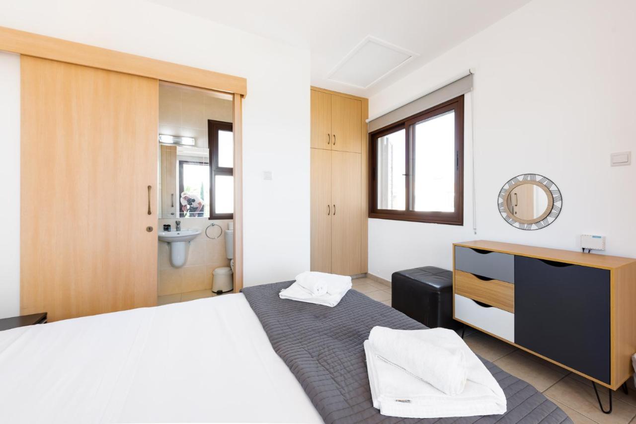 Villa Iris By Ezoria Villas Ajía Nápa Eksteriør bilde